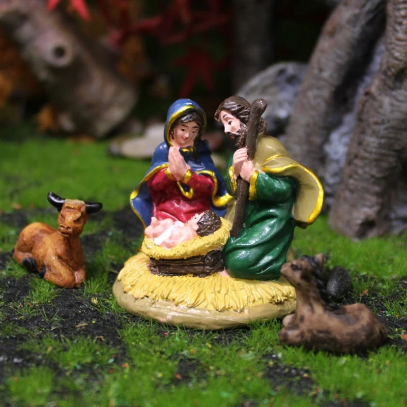 Religious Resin Christmas Nativity Statue Catholic  Figurines Set Small Resin Figures for Indoor and Outdoor Decorations