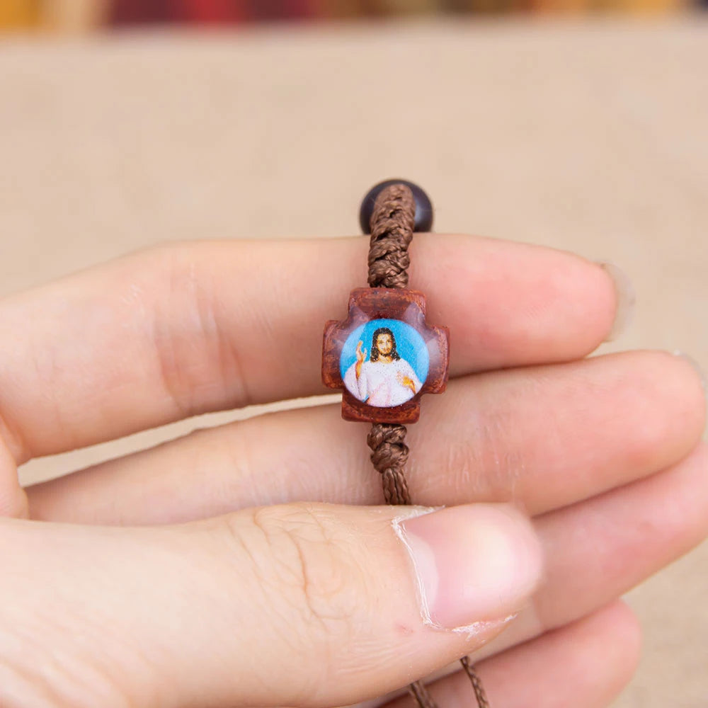 HTISOK Wooden Rosary Bracelet with Jesus & Mary Medals Handcrafted Catholic Prayer Jewelry for Faith Devotion Religion Gift