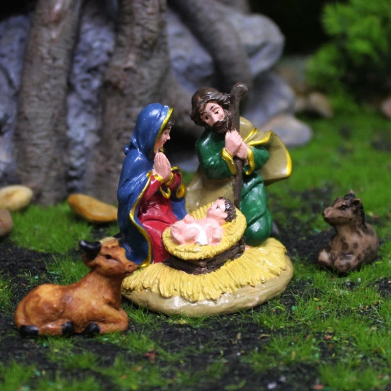 Religious Resin Christmas Nativity Statue Catholic  Figurines Set Small Resin Figures for Indoor and Outdoor Decorations