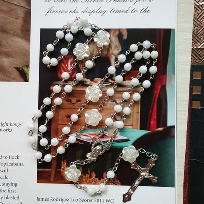 QIGO White Rose Plastic Rosary Necklace Long Jesus Cross Religious Prayer Jewelry